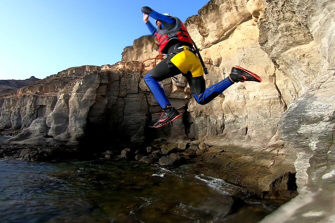 Coastering in Gran Canaria (Aquatic Route in the Ocean Cliffs) - Meeting and Pickup