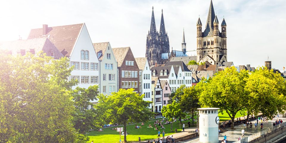 Cologne: Cathedral Builder Self-Guided Smartphone Tour - Unlock the Mysterious Casket