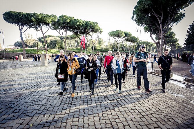 Colosseum, Palatine Hill and Roman Forum Walking Tour - Duration and Group Size