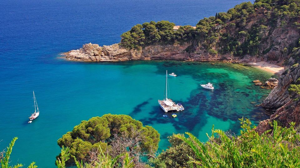 Costa Brava: Boat Ride and Tossa Visit With Hotel Pickup - Panoramic Boat Ride