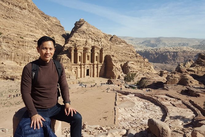 Day Tour To Petra Transfers Only From Amman - Vehicle and Amenities