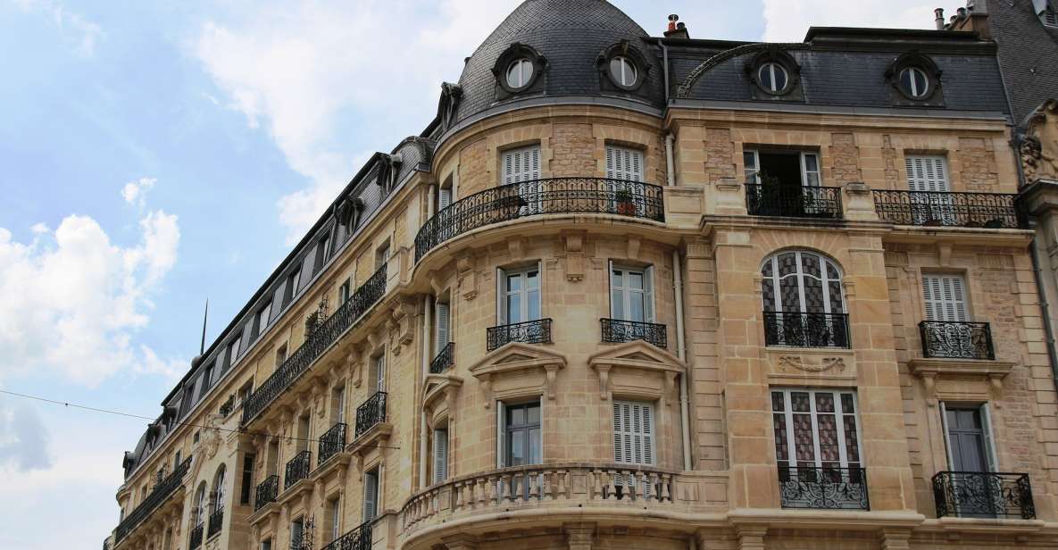 Dijon: Historic Guided Walking Tour - Place De La Libération