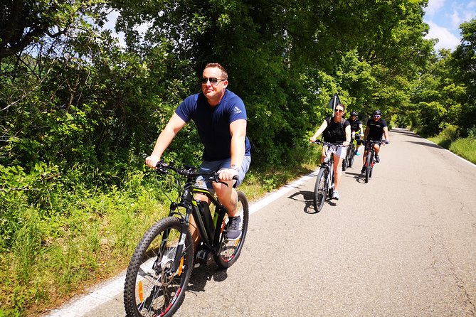 E-Bike Tour in Orvieto in Small Group: History, Culture With Lunch or Dinner - Included in Tour