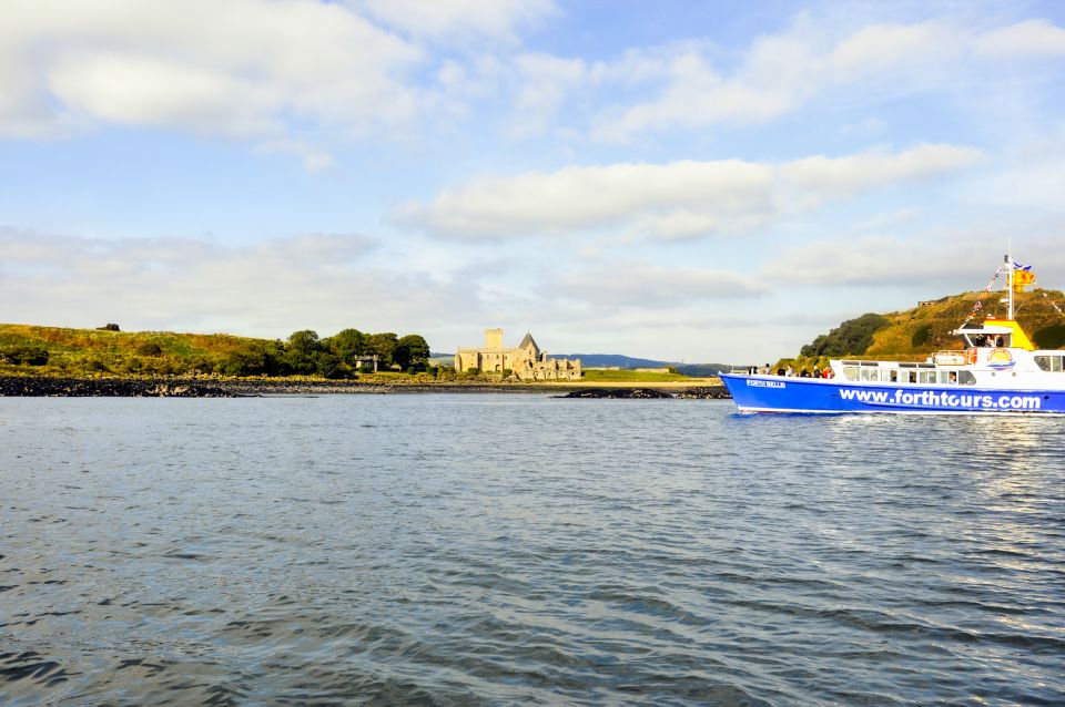 Edinburgh: Firth of Forth Three Bridges Sightseeing Cruise - Tour Highlights