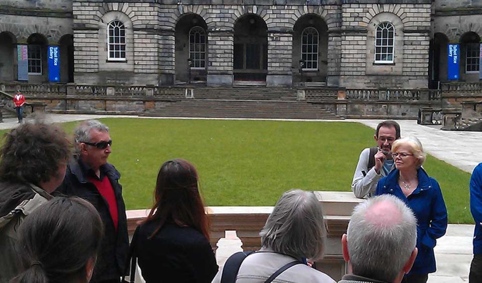 Edinburgh: Royal Mile Scottish Enlightenment Walking Tour - Personalities of Enlightenment Figures