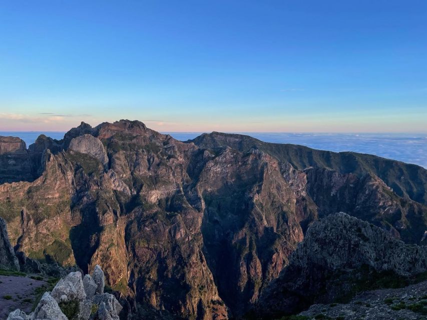 Exclusive Sunrise Hike: Pico Areeiro-Pico Ruivo DroneFootage