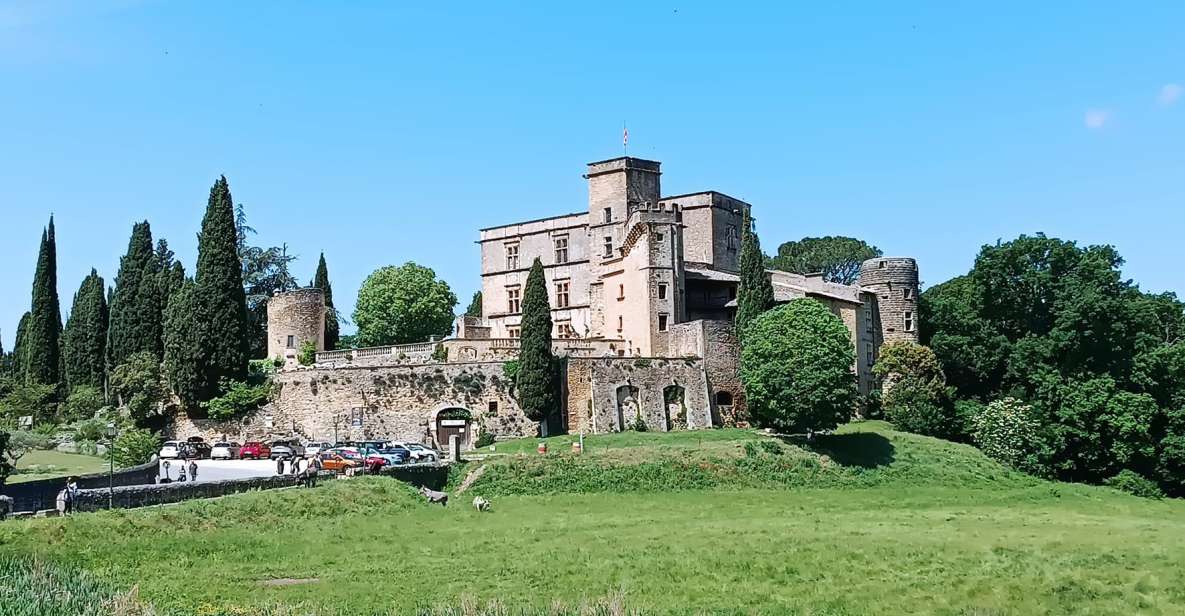 From Aix-en-Provence: Luberon Perched Villages Guided Tour - Lourmarins Friday Local Market