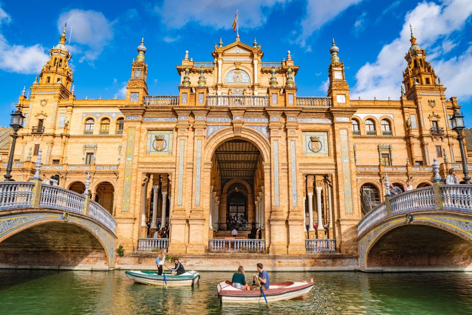 From Cádiz: Private Day Tour of Seville's Famous Landmarks - Architectural Wonders of the Alcázar