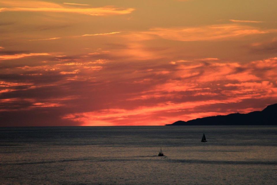 From Dubrovnik: Golden Hour Sunset Cruise With Free Drinks - Experience Highlights