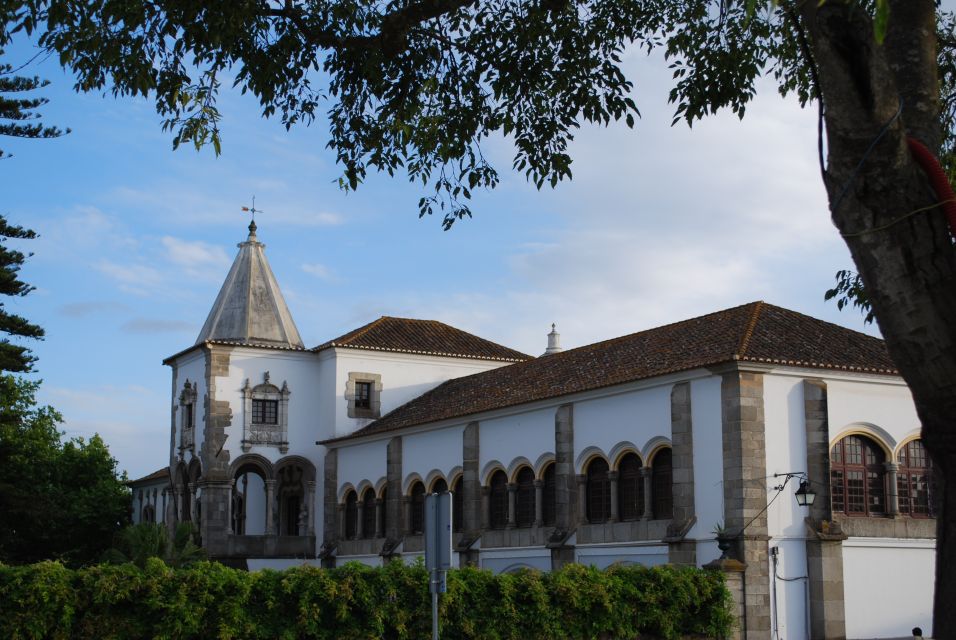 From Lisbon: Evora and Monsaraz Full-Day Tour - Cathedral of Evora