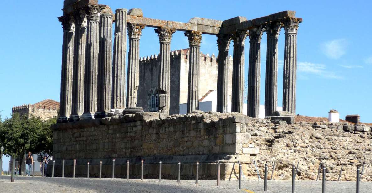 From Lisbon: Full-Day Évora and Almendres Cromlech Tour - Exploring Évora