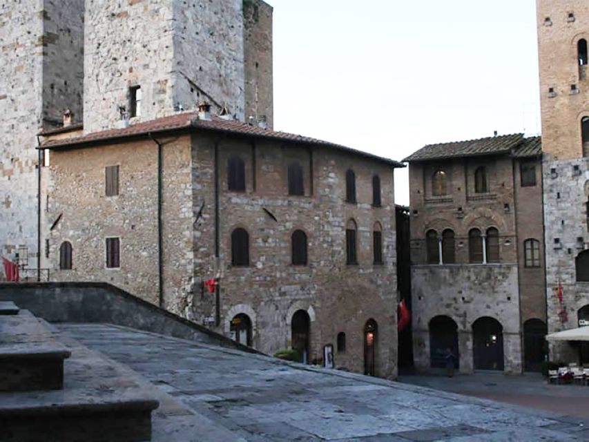 From Livorno: Siena and San Gimignano Guided Day Trip - Exploring San Gimignano