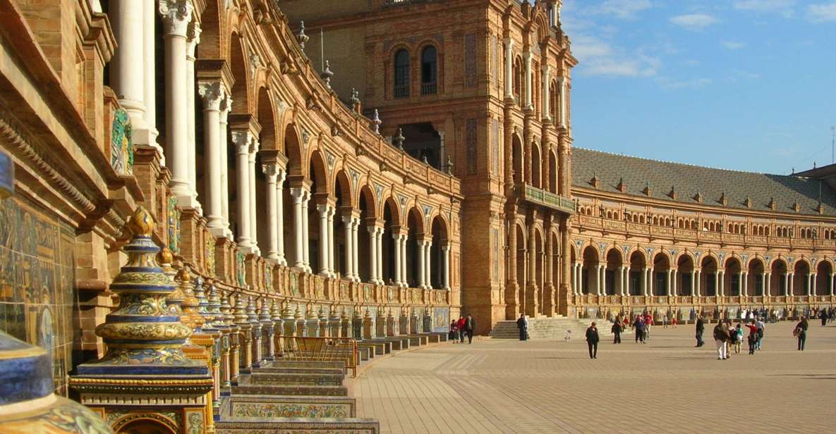 From Malaga: Private Seville, Alcazar and Cathedral Day Trip - Exploring Sevilles Monumental Sites