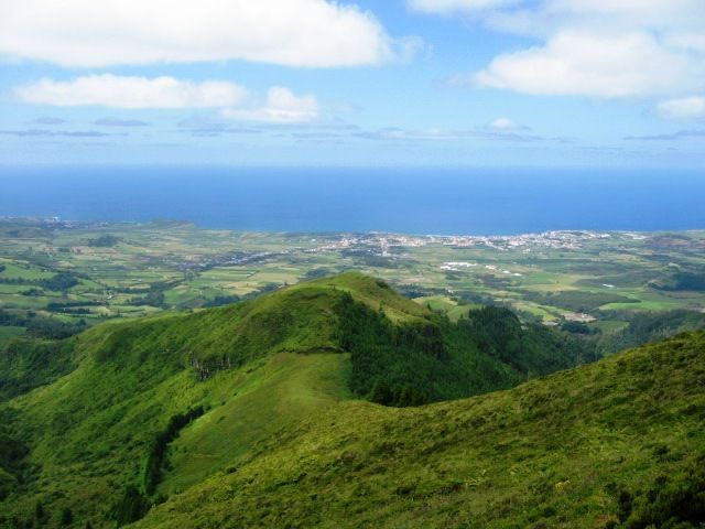 From Ponta Delgada: Lagoa Do Fogo Half-Day Jeep Tour - Exploring Stunning Surroundings