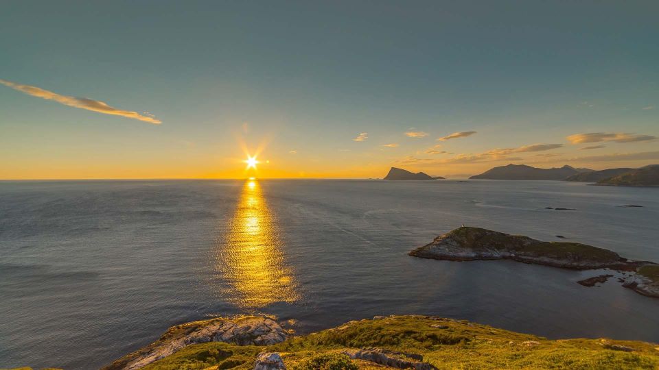 From Tromsø: Kayak Trip With Lunch and Sauna at Sommarøy - Kayak Tour and Wildlife Viewing