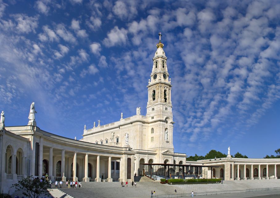 Full Day Private Tour: Fatima, Batalha & Obidos From Lisbon - Sanctuary of Fatima