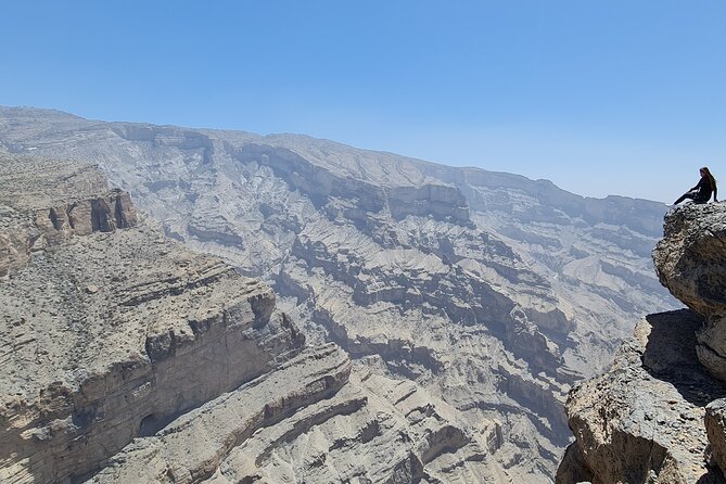 Full Day Private Tour to Nizwa and Jebel Shams From Muscat - Nizwa Fort