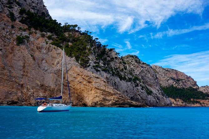 Full-Day Sailing Excursion Along the Coast - Meeting Point and Pickup