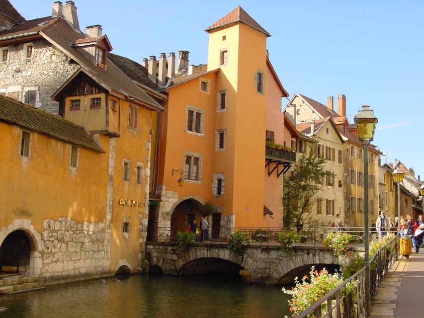 Geneva City Tour and Annecy Visit - Genevas International District