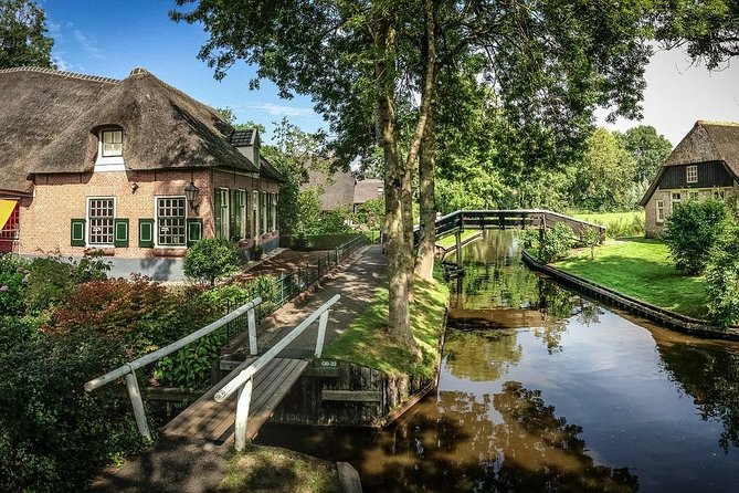 Giethoorn Private Day Tour With Canal Cruise and Windmills From Amsterdam - Pickup Information