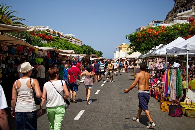 Gran Canaria Shopping Day in Puerto Mogan - Professional Guide Services