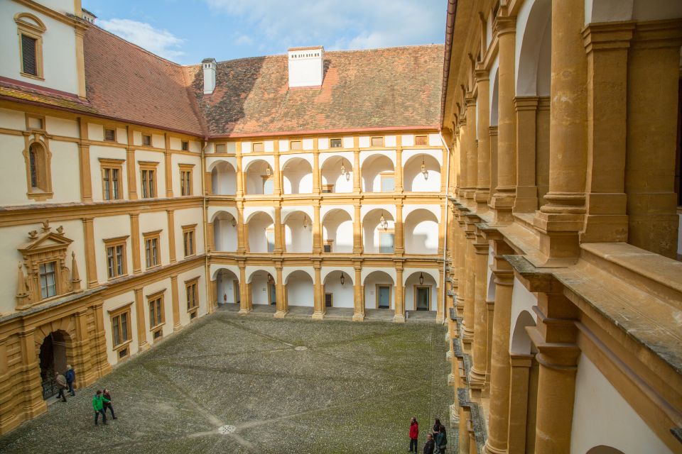 Graz: Schlossberg Private Guided Tour - Tour Inclusions