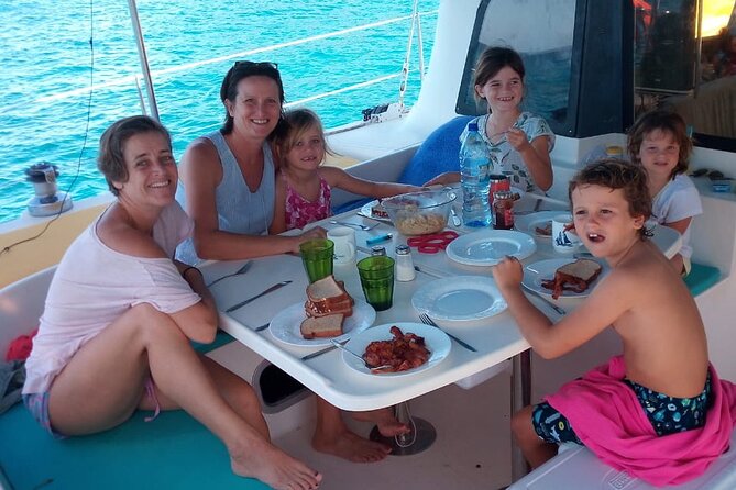 Grenada Grenadines: 7-Day Skippered Catamaran Charter Cruise - Meeting Points and Logistics