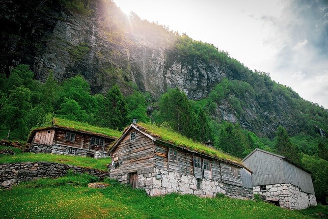 Guided Boat Tour in Geiranger - Discovering the Geirangerfjord Scenery