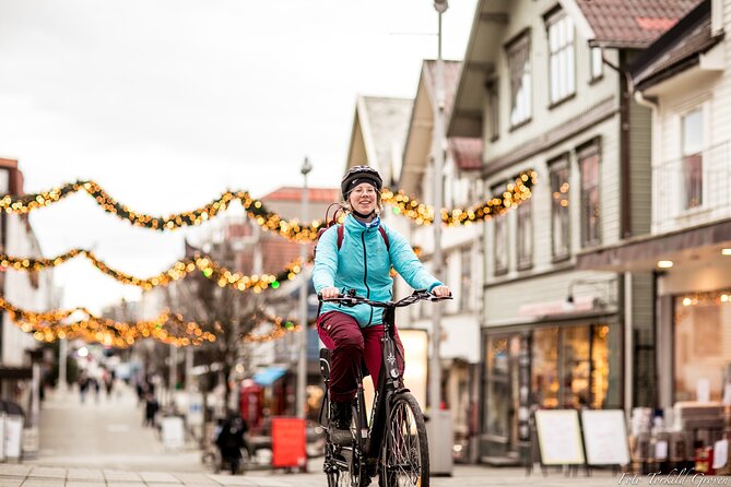 Guided El-Bike Tour in the City of Haugesund and Coastal Path - Pedaling Through the Main Shopping Street