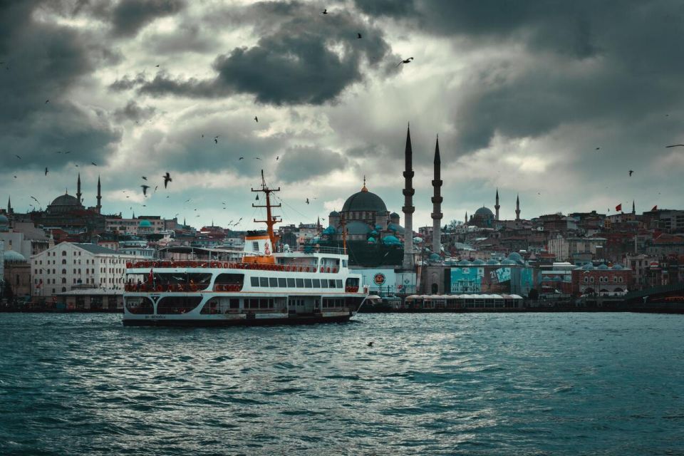 Half Day Private Bospborus Yatch Tour - Bosphorus Strait Exploration