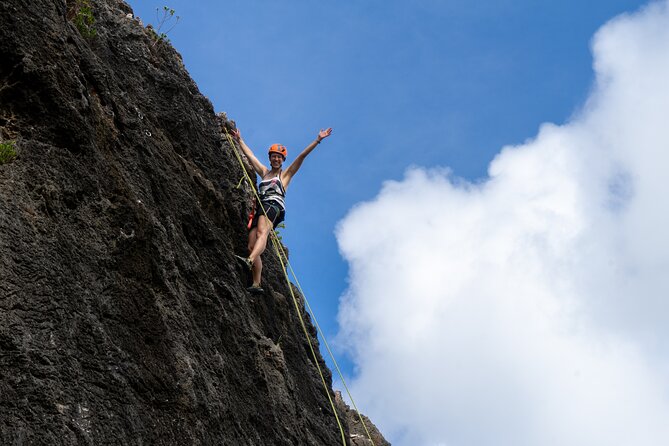 Half or Full Day Climbing Trip at the Tafelberg, Curaçao - Gear Included in the Trip