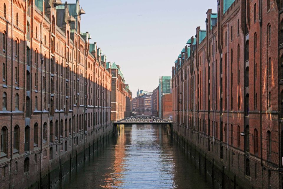 Hamburg: 2.5-Hour Discovery Tour - Rathaus: Neo-Renaissance Splendor