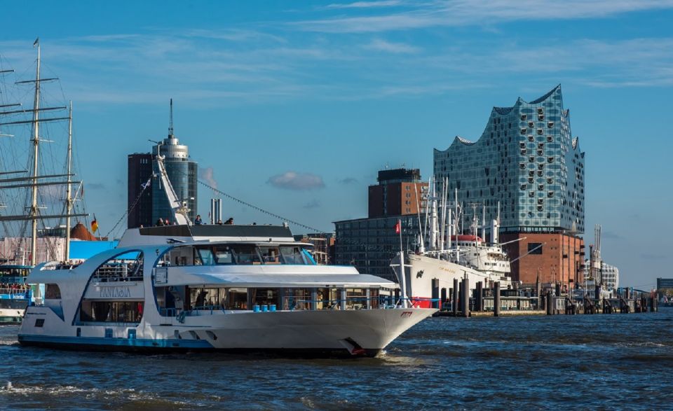 Hamburg: 2-Hour Sightseeing Cruise to Blankenese - Highlights of the Tour