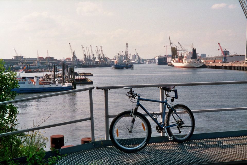 Hamburg: Bike Tour of the Speicherstadt & Old Harbor - Highlights of the Tour