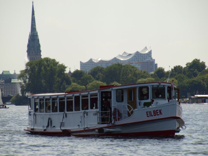 Hamburg: City Cruise on Alster Lake - Discovering Hamburgs Panorama