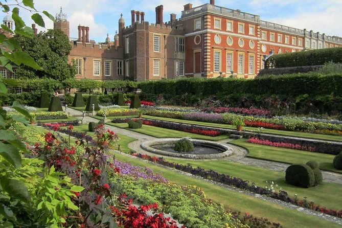 Hampton Court Palace Private Tour - Secrets of Henry VIII - Highlights of the Private Tour