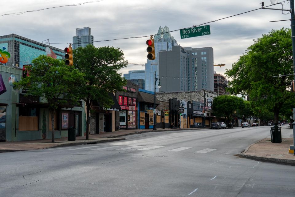 Heartbeats of Austin: A Romantic Journey Through Time - Unveiling The Driskills Love Stories