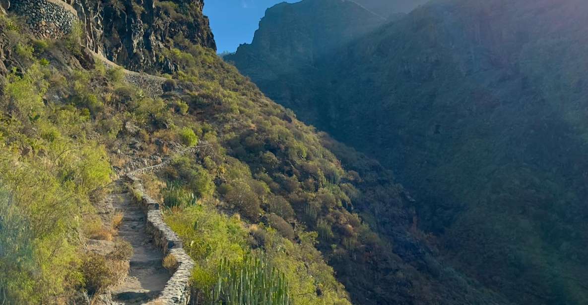 Hells Gorge Hike - Barranco Del Infierno - Guided Hike Through the Gorge