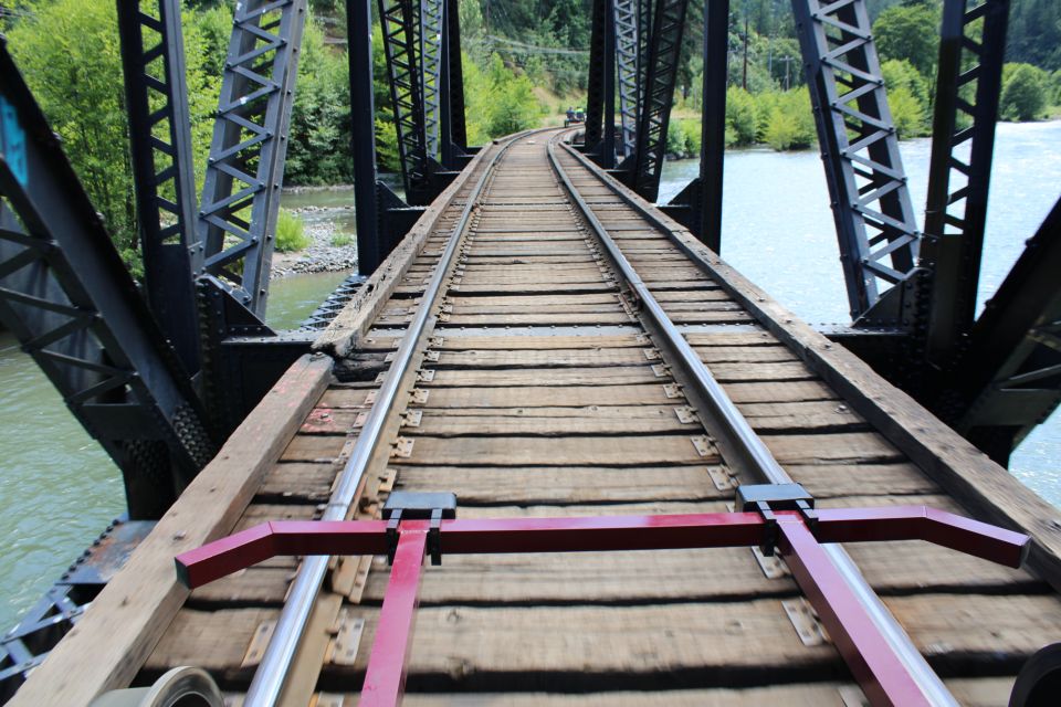 Hood River: Railbikes Experience - Activity Highlights