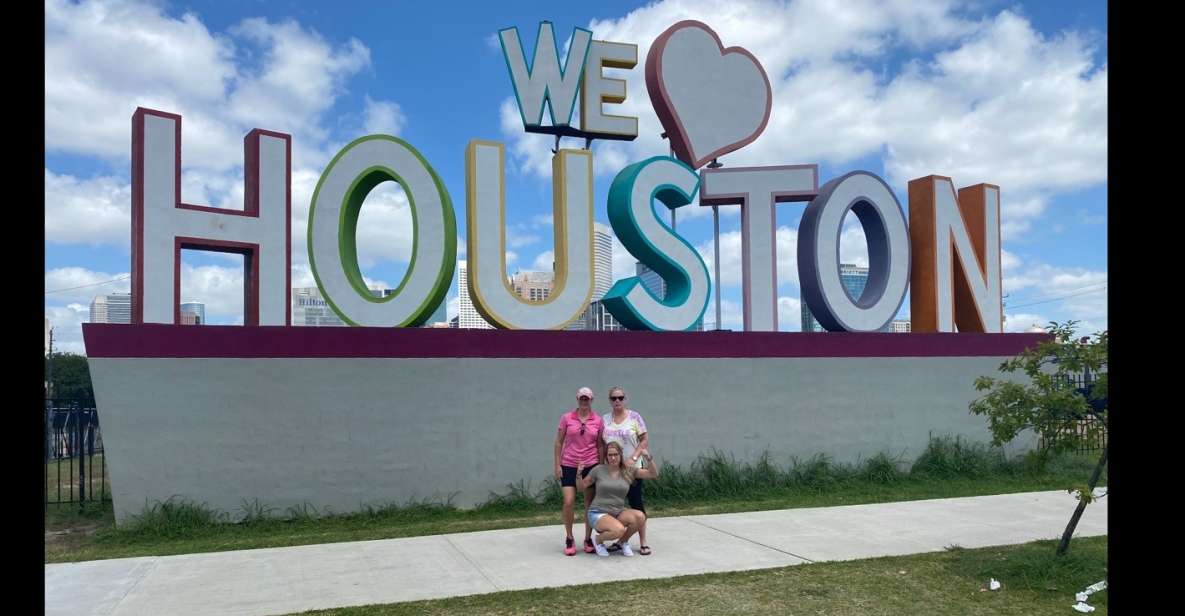 Houston: Guided Tour of Downtown and Galveston Island - Downtown Houston Tour