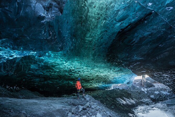 Ice Cave Small-Group Tour From Jökulsárlón - Meeting Point and Pickup Details