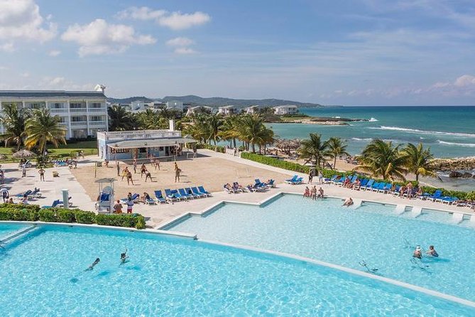 Jamaica Shore Excursion: Grand Palladium All Inclusive Resort Day Pass - Transportation and Pickup Details