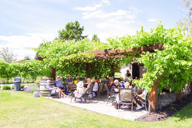 Kelowna Wine Tour on an E-Bike With Lunch - Farm-to-Table Lunch at Meadow Vista