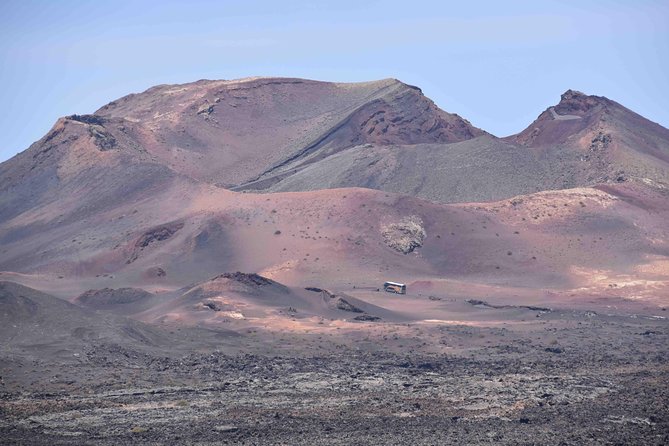 Lanzarote Short South Tour With Timanfaya Volcano Entrance - Volcanic Craters and Landscapes