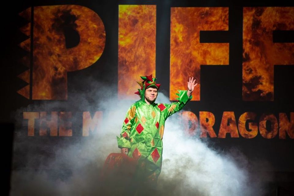 Las Vegas: Piff the Magic Dragon Show at the Flamingo - Piff the Magic Dragon