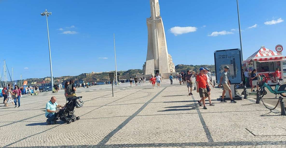 Lisbon: Explore the Best of Lisbons Landmarks and Culture - Exploring Alfama: Fado and History