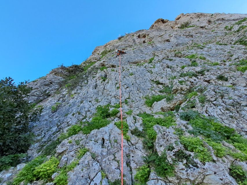 Lisbon: Guided Rock Climbing Trip - Included in the Experience