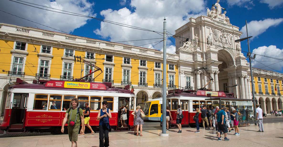 Lisbon: Hills Red Tram Tour by Tram 28 Route 24-Hour Ticket - Route and Experience