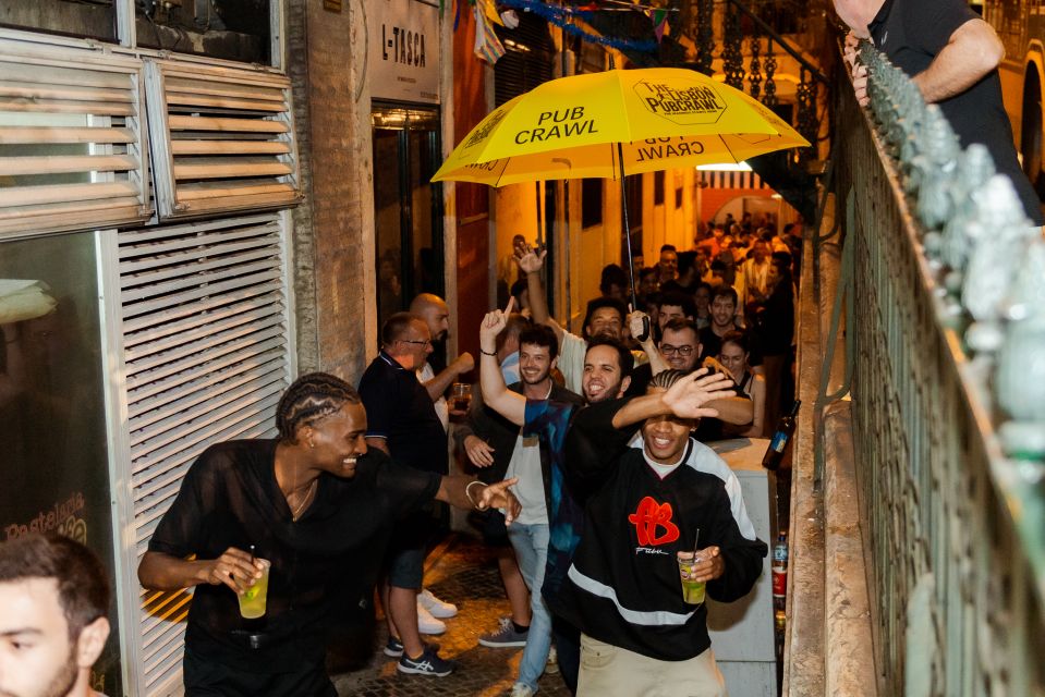 Lisbon PinkStreet Pubcrawl: 1hOpen Bar, Shots,VIP Club Entry - Booking and Cancellation