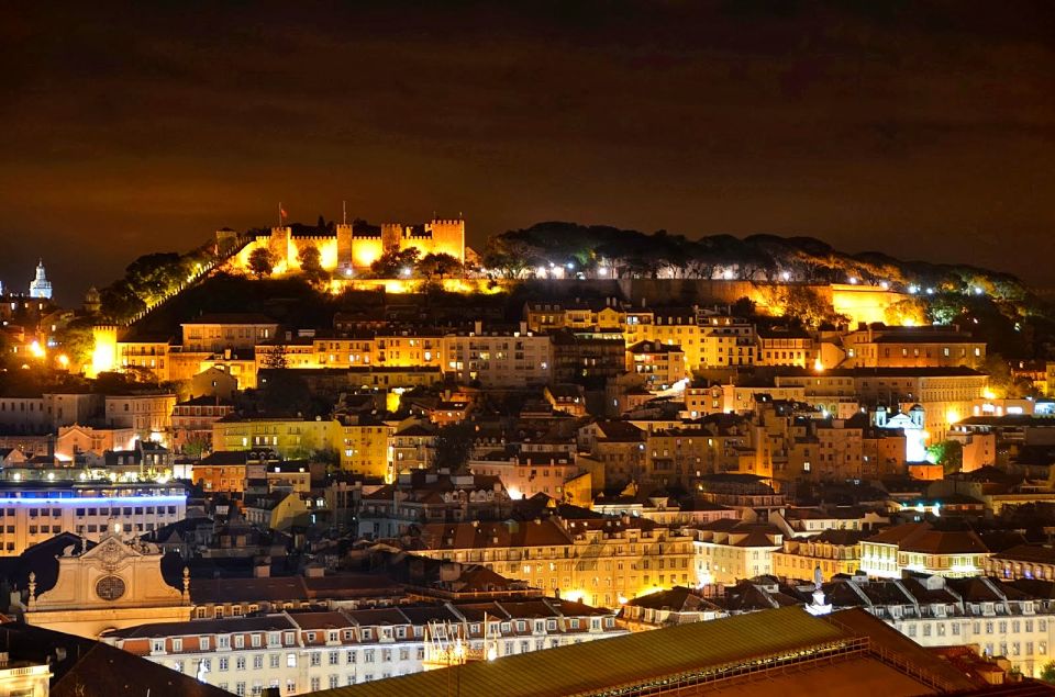 Lisbon: Private City Highlights Nighttime Tour With Transfer - Panoramic City Views